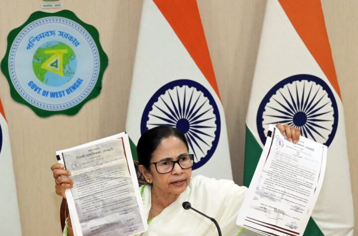 బెంగాల్ సీఈఓకు మమతా బెదిరింపులపై ఈసీ ఆగ్రహం