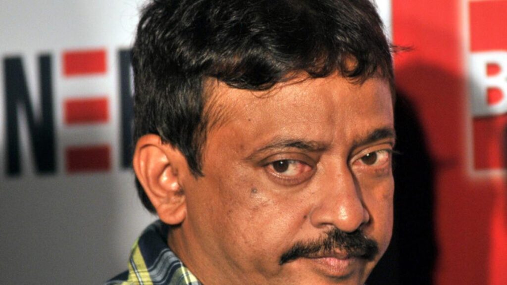 హిందూ దేవుళ్లను దూషించారని రాంగోపాల్వర్మపై కేసు హిందూ దేవుళ్లను దూషించారని రాంగోపాల్వర్మపై కేసు