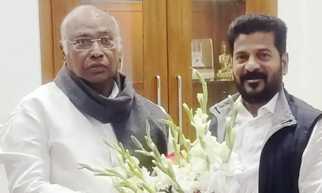 తెలంగాణలో కాంగ్రెస్ మళ్లీ అధికారంలోకి రావడం అసంభవం తెలంగాణలో కాంగ్రెస్ మళ్లీ అధికారంలోకి రావడం అసంభవం