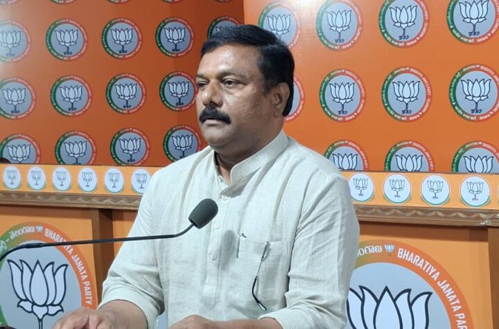 భూ బకాసురుల రాజ్యంకు హిల్ట్ పాలసీ నిదర్శనం