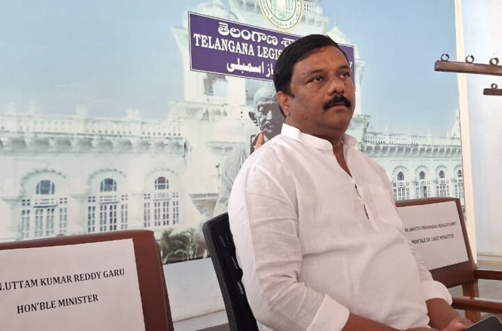 బిజెపి నేత సవాల్ కు ముఖం చాటేసిన మంత్రి ఉత్తమ్