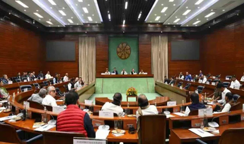 పార్లమెంట్‌లో 14 బిల్లులు ప్రవేశపెట్టనున్న కేంద్రం