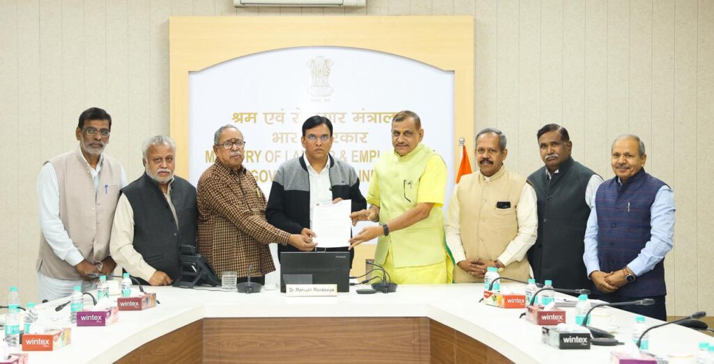 నాలుగు లేబర్ కోడ్ ల అమలు స్వాగతించిన బిఎంఎస్