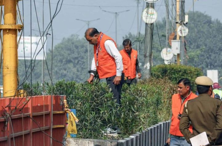 బాంబు పేలుడు వద్ద దొరికిన నిషేధిత 9ఎంఎం కాట్రిడ్జ్‌లు!