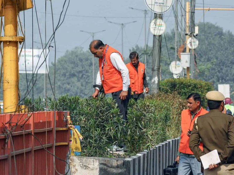 బాంబు పేలుడు వద్ద దొరికిన నిషేధిత 9ఎంఎం కాట్రిడ్జ్‌లు!
