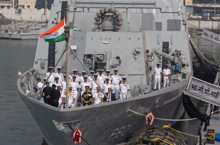 భారత నౌకాదళం అమ్ముల పొదిలో  ‘ఐఎన్ఎస్ మాహె’