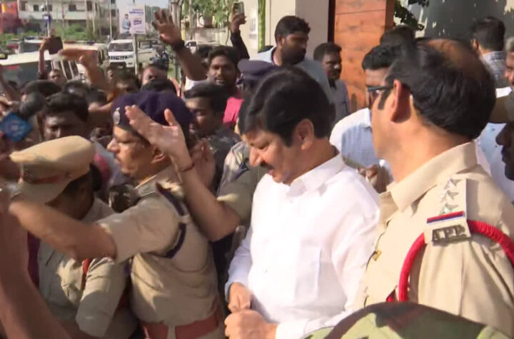 నకిలీ మద్యం కేసులో మాజీ మంత్రి జోగి రమేష్ అరెస్ట్