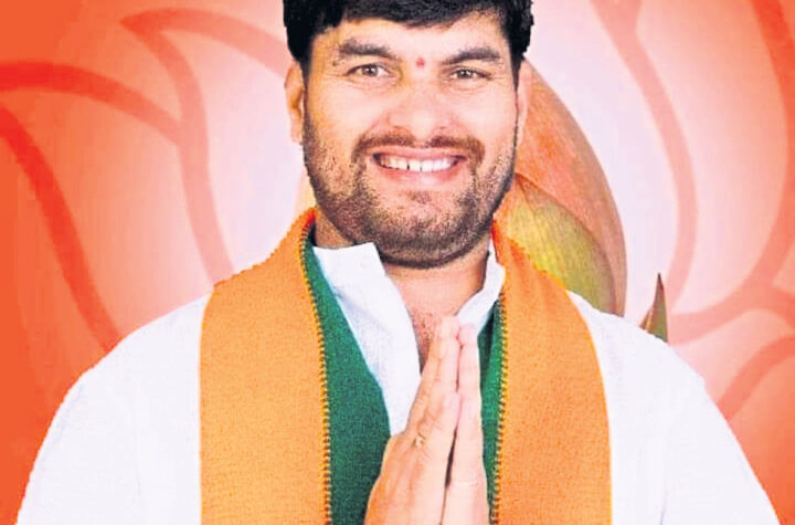 గిరిజన సంస్థ పెట్రోల్ బ్యాంకుల్లో అవినీతిపై దర్యాప్తు జరపాలి