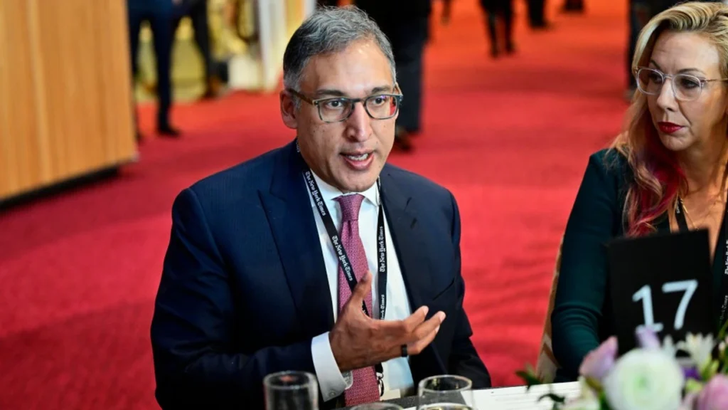 సుప్రీంకోర్టులో ట్రంప్ టారీప్‌లపై భారత సంతతి లాయర్ సవాల్