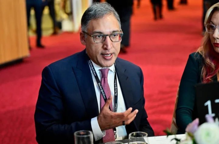 సుప్రీంకోర్టులో ట్రంప్ టారీప్‌లపై భారత సంతతి లాయర్ సవాల్