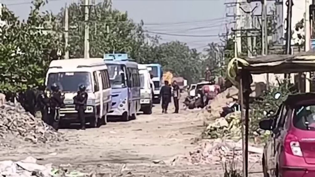 విజయవాడ, కాకినాడలలో 31 మంది మావోయిస్టులు అరెస్టు