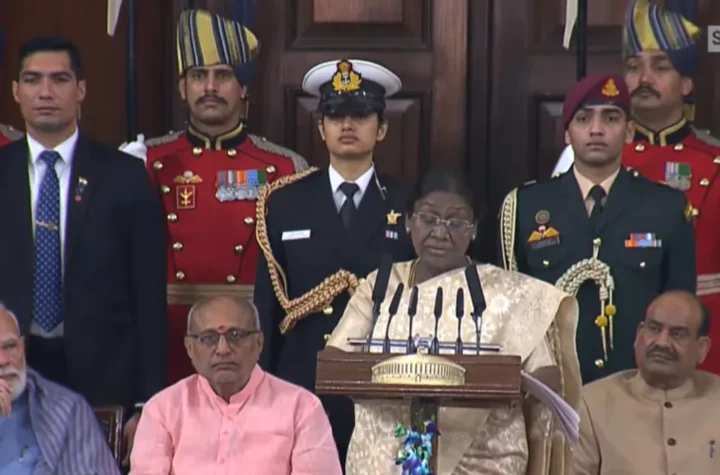 భారత ప్రజాస్వామ్య వ్యవస్థకు మూలం రాజ్యాంగం