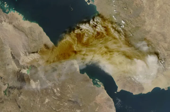 10 వేల ఏళ్ల తర్వాత పేలిన ఇథియోపియాలోనిఅగ్నిపర్వతం