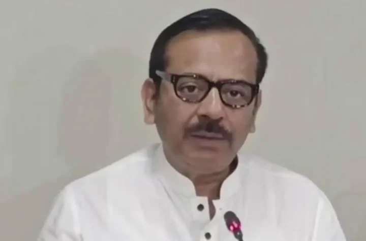 మెస్సీ  పర్యటన గందరగోళంపై బెంగాల్ క్రీడా మంత్రి రాజీనామా