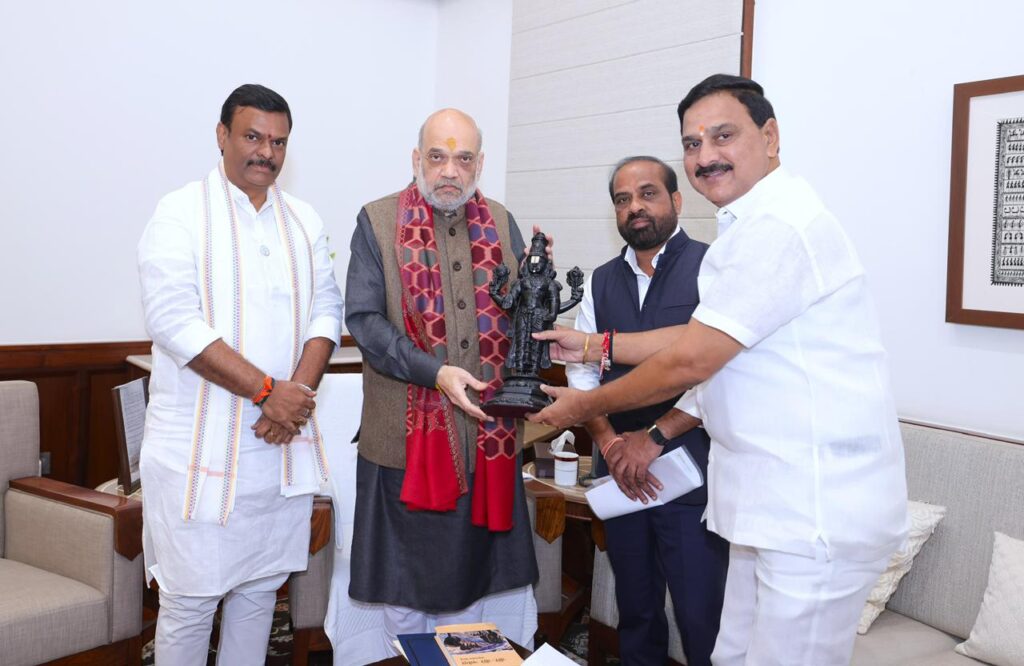 హోంమంత్రి అమిత్ షాతో పివిఎన్ మాధవ్ భేటీ!