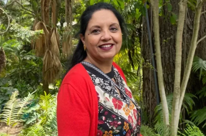 గ్రీన్‌ కార్డు ఇంటర్వ్యూలో భారత సంతతి మహిళ నిర్బంధం