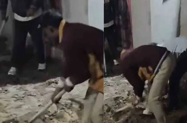 బురఖా వేసుకోలేదని భార్య, ఇద్దరు కుమార్తెల హత్య