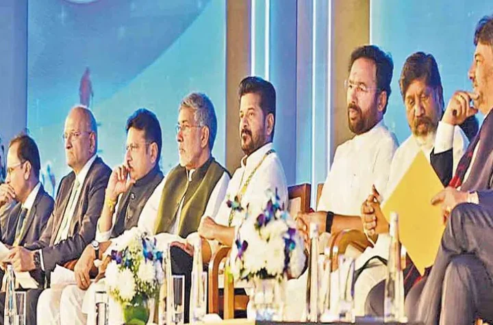 స్థానిక నేతలతో ‘లోకల్‌’ సమ్మిట్‌గా మారిన `గ్లోబల్ సమ్మిట్’