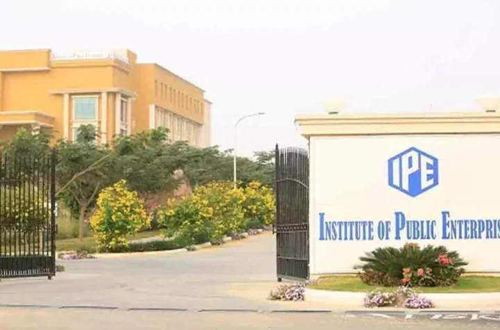 ఐపిఇలో హిందూమతంపై దుర్భాషలతో గెస్ట్ ఫ్యాకల్టీ బోధనలు!