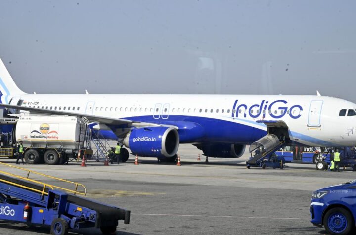 సుప్రీంకోర్టుకు చేరిన ఇండిగో సంక్షోభం