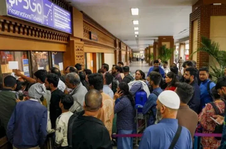 ఆదివారం రాత్రిలోగా రీఫండ్‌ చేయాలి