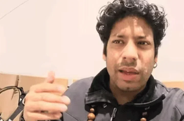 భార‌త వ్లాగ‌ర్‌ను నిర్బంధించిన చైనా