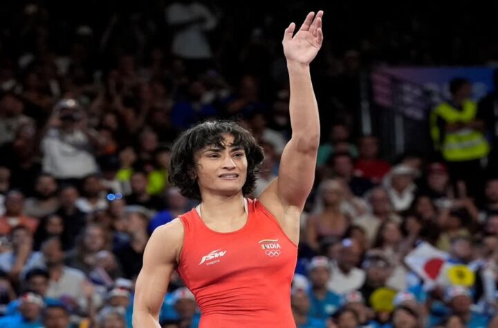 రిటైర్‌మెంట్‌ను వెనక్కి తీసుకున్న వినేశ్‌ ఫొగాట్‌