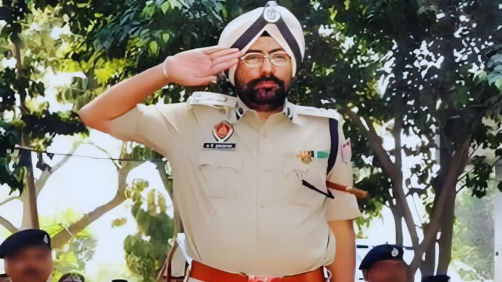 రూ.8.10 కోట్ల సైబర్ మోసంతో రిటైర్డ్ ఐపీఎస్ ఆత్మహత్యాయత్నం 