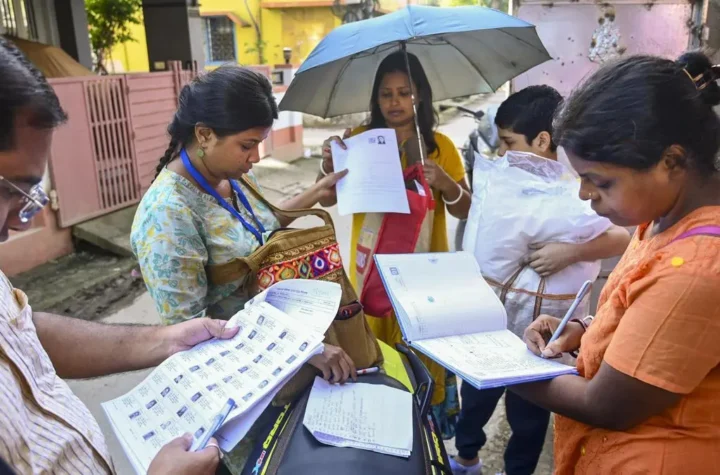 పశ్చిమ బెంగాల్‌లో 58 లక్షల ఓట్ల తొలగింపు