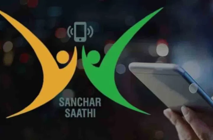 కొత్త స్మార్ట్‌ఫోన్‌లలో  ‘సంచార్ సాథీ’ యాప్‌ తప్పనిసరి