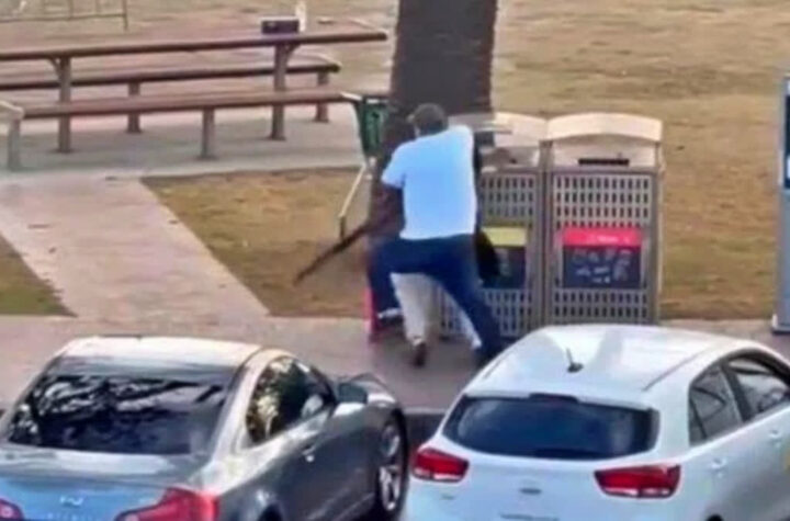 చనిపోతానని తెలిసినా తూటాలకు ఎదురెళ్లిన సిడ్నీ హీరో!