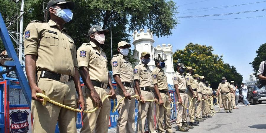 మారుమూల గ్రామాల్లో ఉండే ఇతర రాష్ట్రాల వారిపై ఏపీ నిఘా