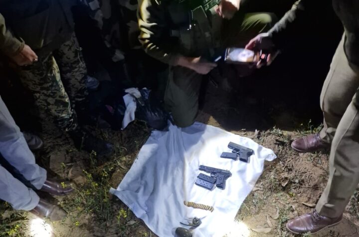 డ్రోన్ల ద్వారా భారత్‌లోకి పాక్ ఆయుధాలు పట్టివేత!