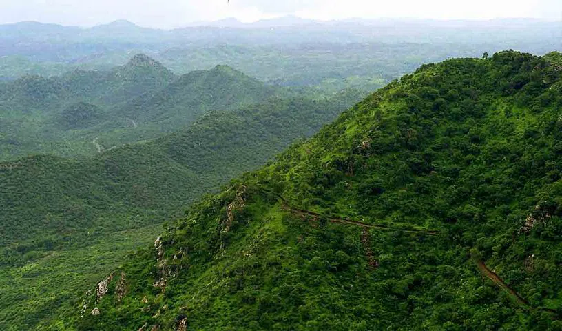 ముప్పులో ‘మూడో వంతు’ ఆరావళి