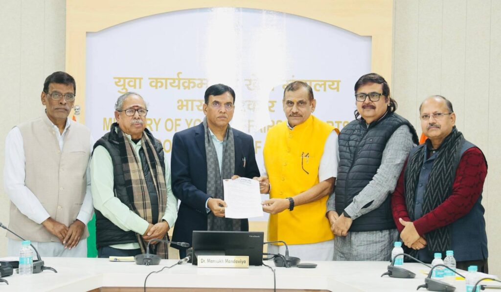 కనీస పెన్షన్ ను రూ. 1,000 నుండి పెంచాలని కోరిన బిఎంఎస్