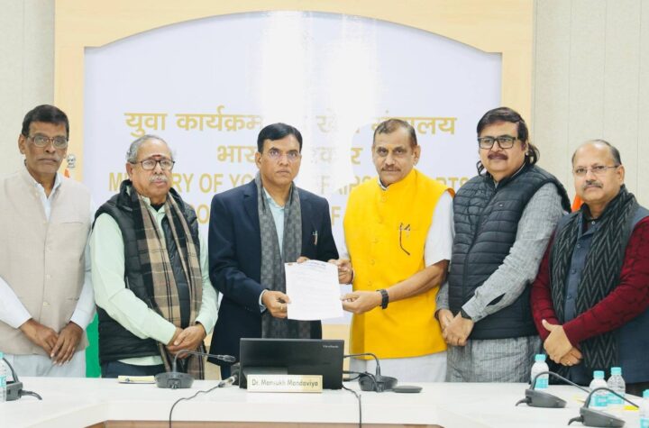 కనీస పెన్షన్ ను రూ. 1,000 నుండి పెంచాలని కోరిన బిఎంఎస్