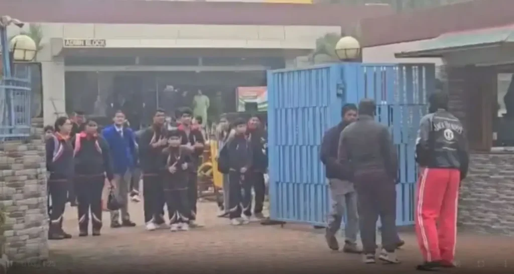 చండీగఢ్‌ లో 20కి పైగా స్కూళ్లకు బాంబు బెదిరింపులు