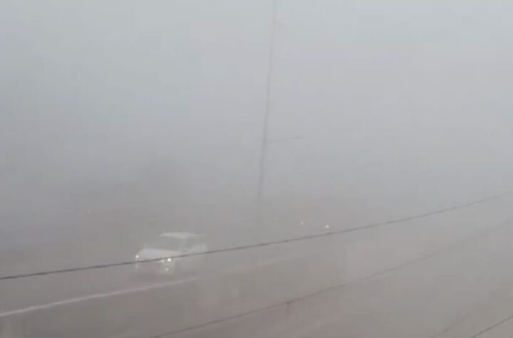 హైదరాబాద్ శివారు ప్రాంతాల్లో దట్టమైన పొగమంచు