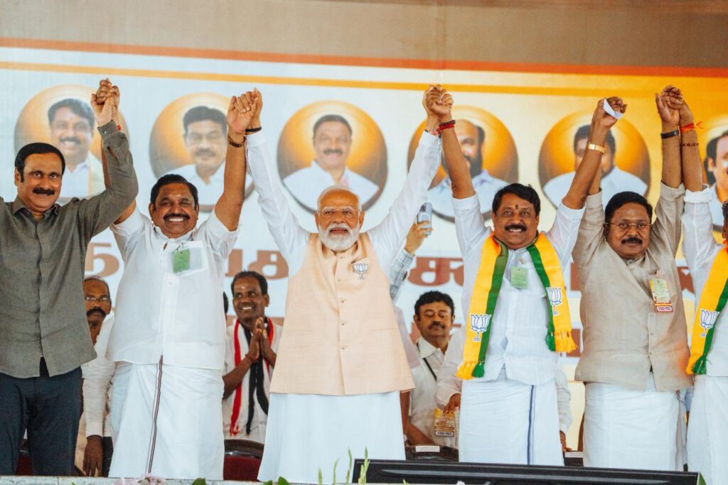 తమిళనాట బీజేపీ డబుల్ ఇంజిన్ ప్రభుత్వం ఖాయం
