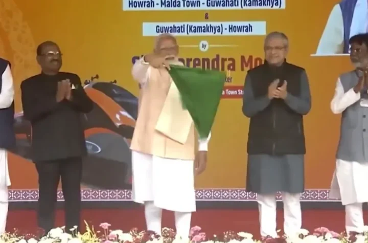 వందేభారత్ తొలి స్లీపర్ రైలును ప్రారంభించిన ప్రధాని మోదీ