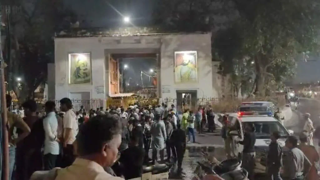 మైసమ్మ దేవాలయంలో దేవతా విగ్రహం అపవిత్రంపై ఆగ్రవేశాలు