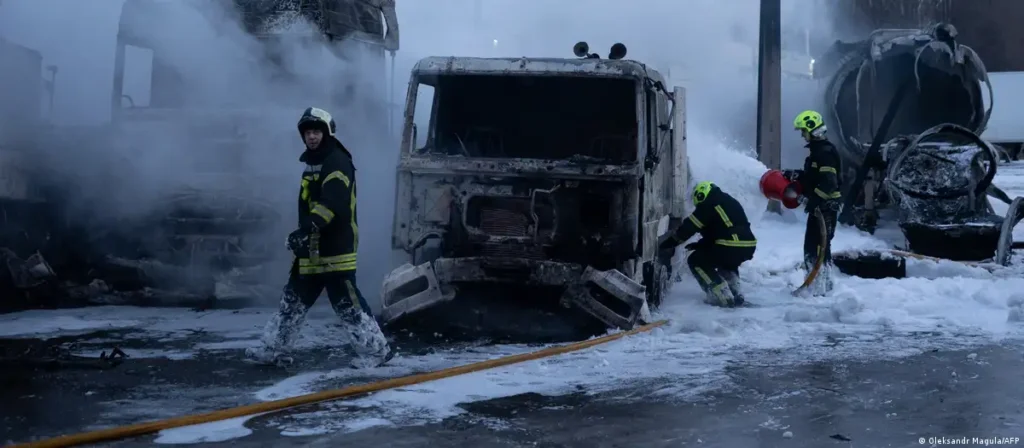 శాంతి చర్చలు జరుగుతుండగానే ఉక్రెయిన్ పై రష్యా దాడులు