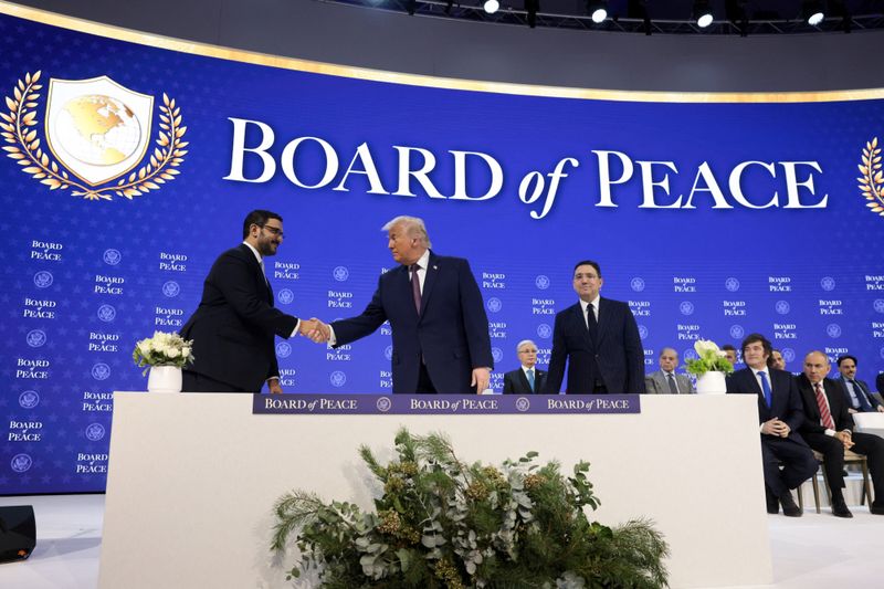 ‘బోర్డ్‌ ఆఫ్‌ పీస్‌’ ఛార్టర్‌పై ట్రంప్ సంతకం