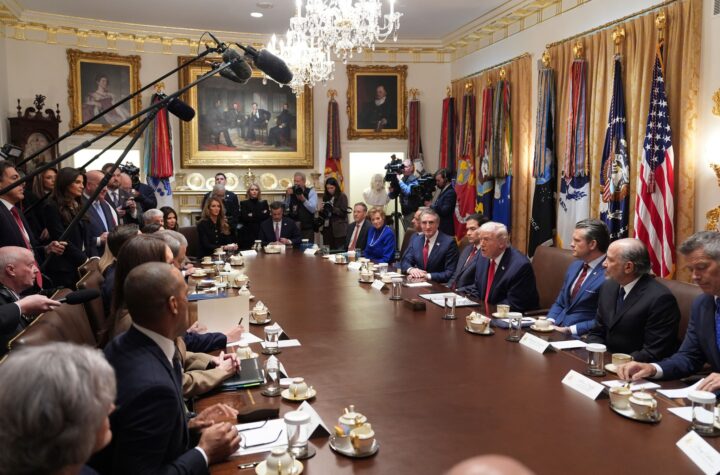 అమెరికాలో మరోసారి పాక్షిక షట్​డౌన్