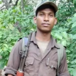 లొంగిపోనున్న మావోయిస్టును కాల్చి చంపిన నాయకుడు