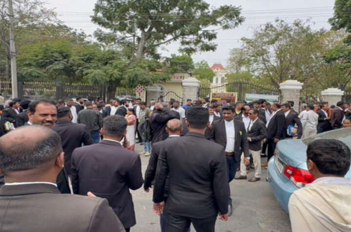 బెంగాల్‌లో ఆరు కోర్టులకు బాంబు బెదిరింపు