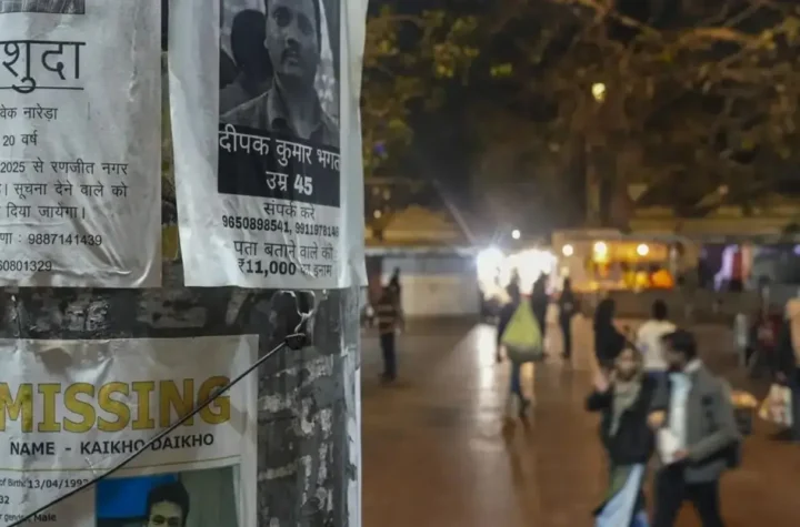 ఢిల్లీలో  సినిమా ప్రచారం కోసం `తప్పిపోతున్న అమ్మాయిలు’ ప్రకటనలు 