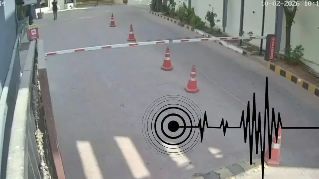 కుత్బుల్లాపూర్ లో భూప్రకంపనలు.. భయంతో ప్రజలు పరుగులు