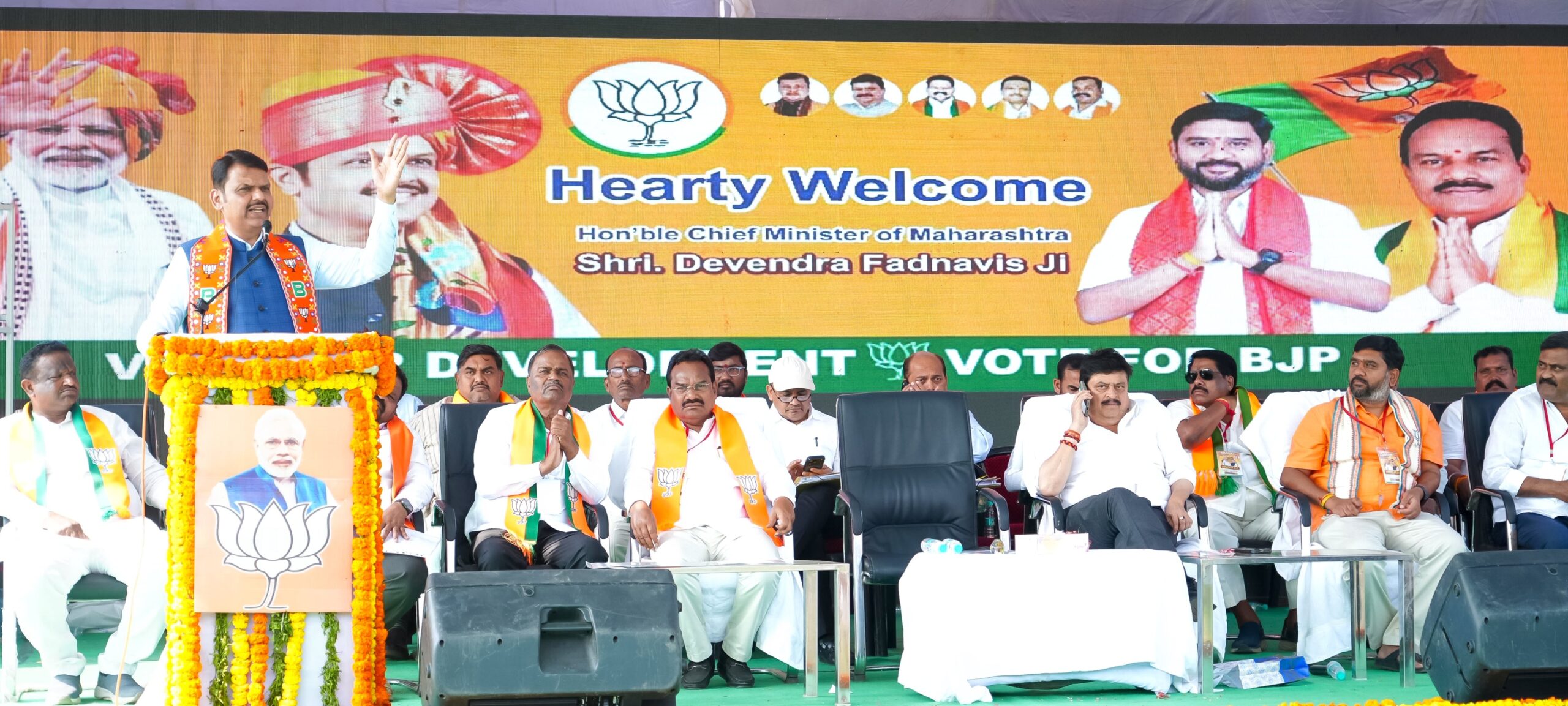 బీఆర్ఎస్, కాంగ్రెస్ కారణంగా తెలంగాణ ఖజానా ఖాళీ