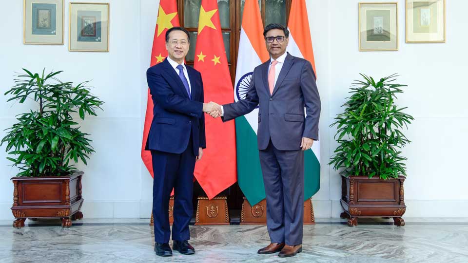 భారత్- చైనా మధ్య వ్యూహాత్మక చర్చలు